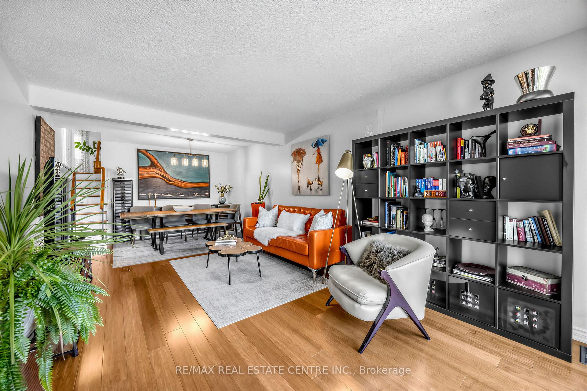 Photo 10 of 6348 Atherly Crescent, Mississauga, Meadowvale — HOMEH