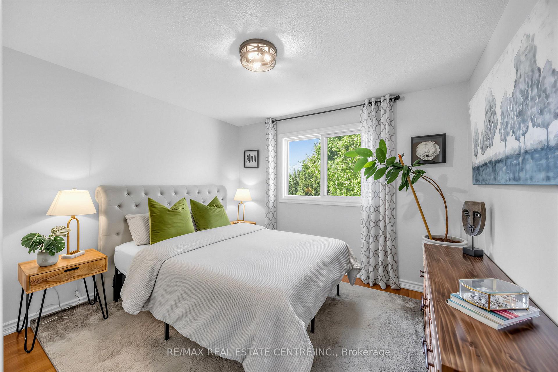 Photo 17 of 6348 Atherly Crescent, Mississauga, Meadowvale — HOMEH