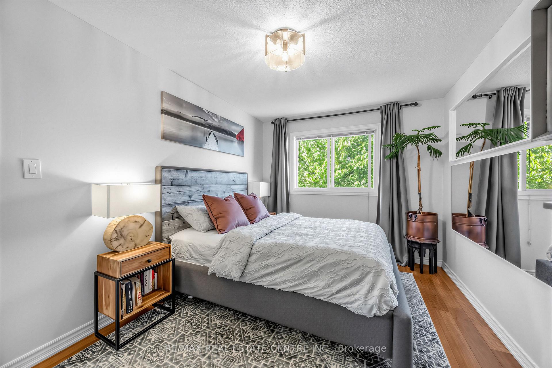 Photo 18 of 6348 Atherly Crescent, Mississauga, Meadowvale — HOMEH
