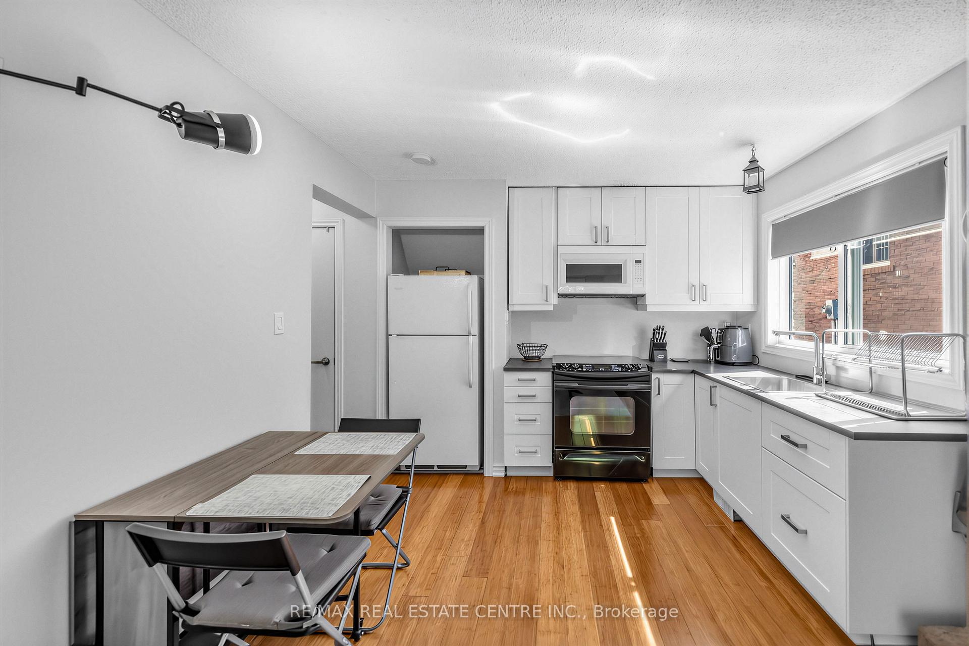 Photo 23 of 6348 Atherly Crescent, Mississauga, Meadowvale — HOMEH
