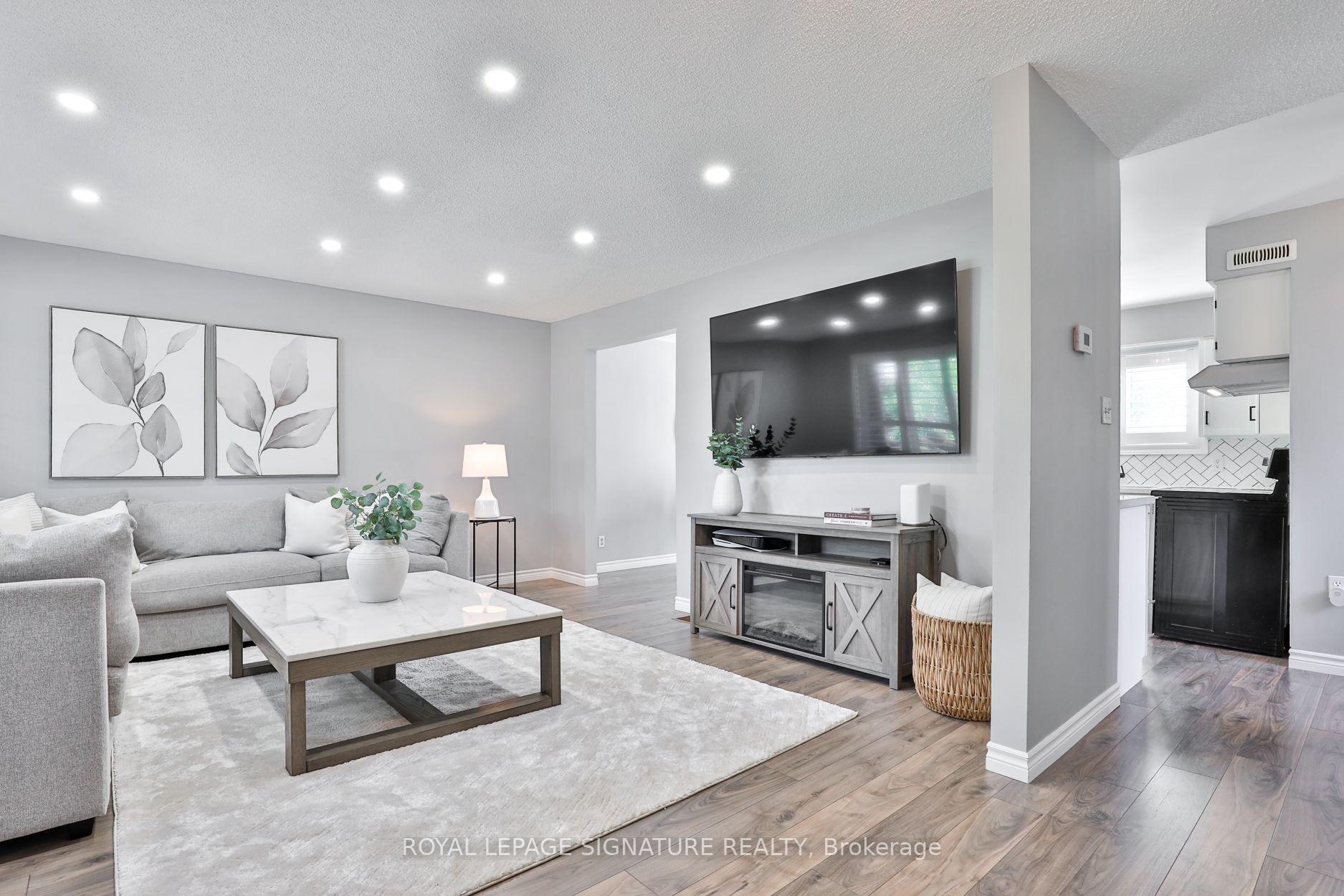 Photo 9 of 13 Smyth Crescent, New Tecumseth, Beeton — HOMEH