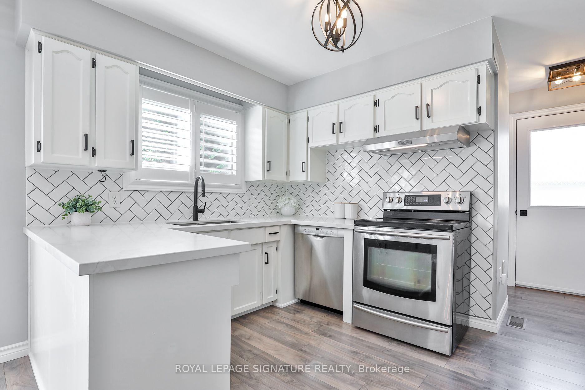 Photo 10 of 13 Smyth Crescent, New Tecumseth, Beeton — HOMEH