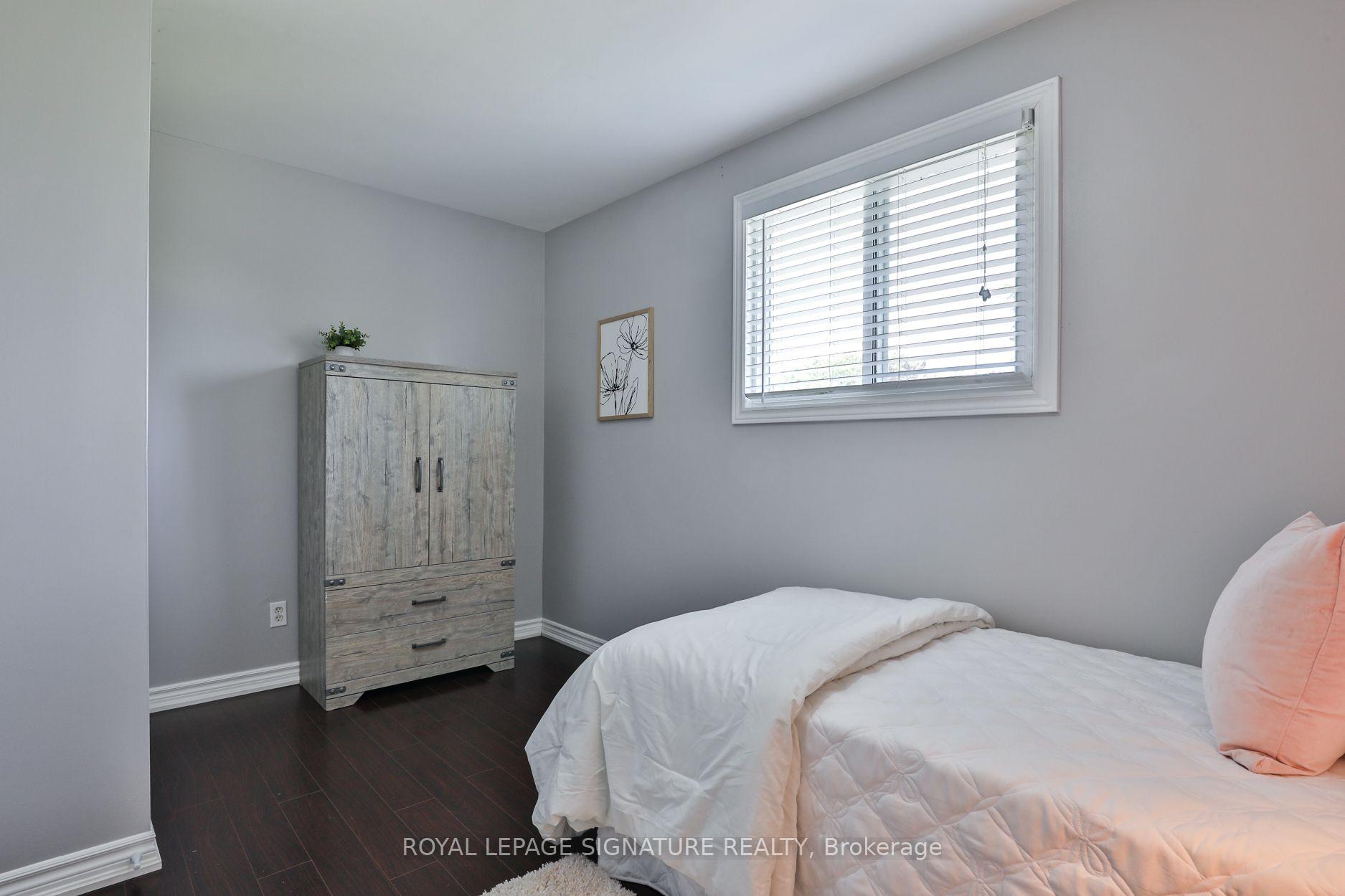 Photo 32 of 13 Smyth Crescent, New Tecumseth, Beeton — HOMEH