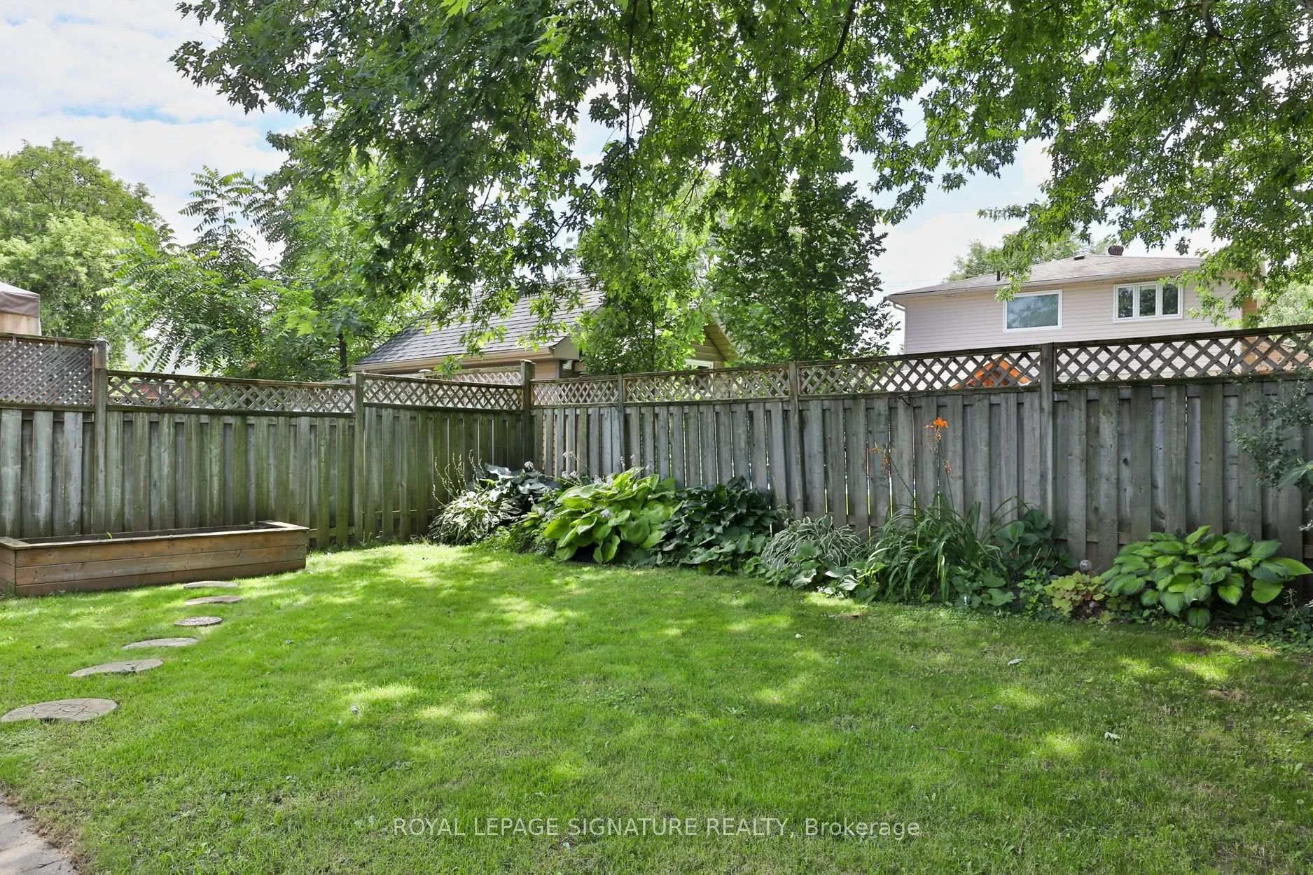 Photo 51 of 13 Smyth Crescent, New Tecumseth, Beeton — HOMEH