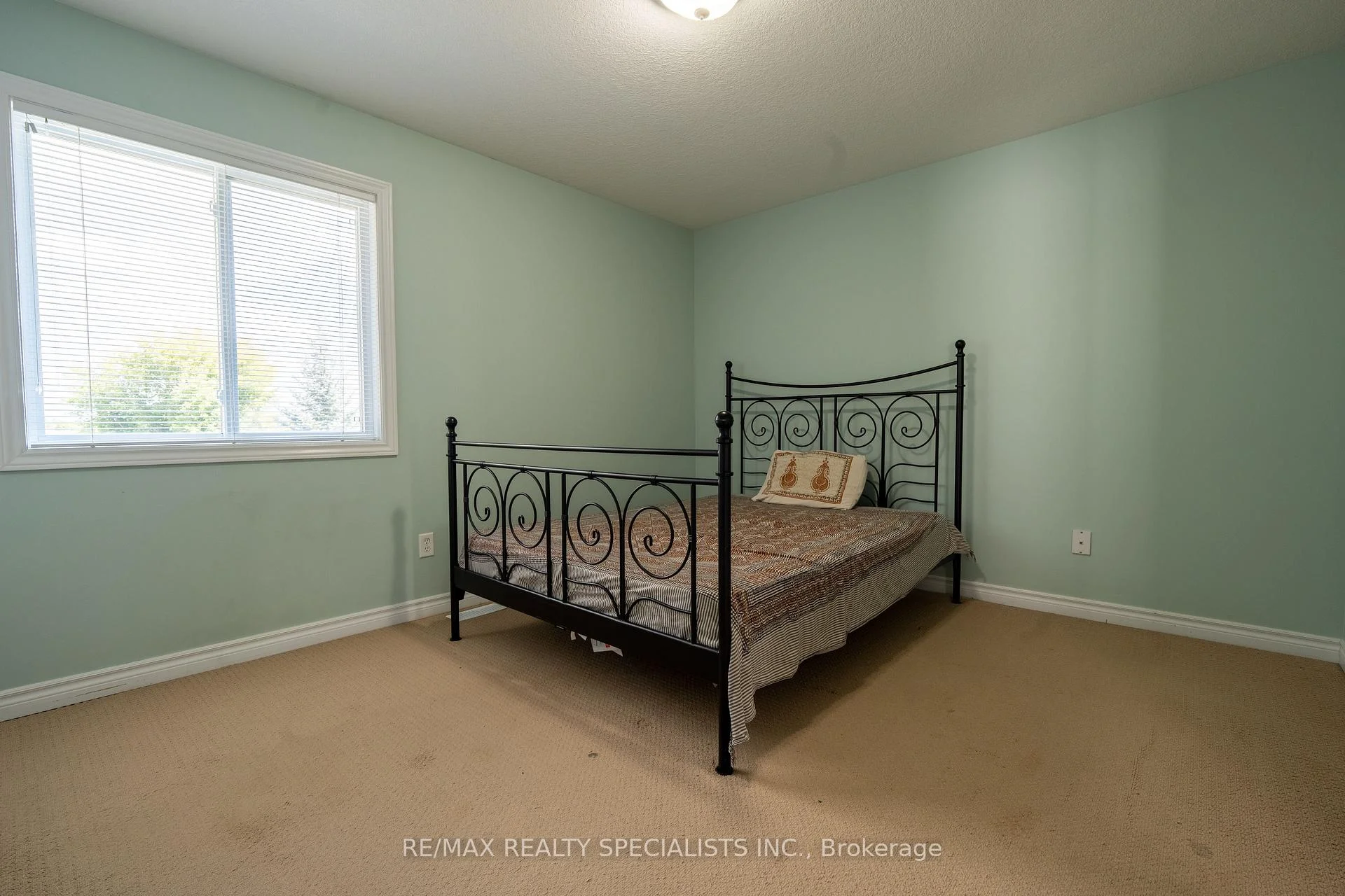 Photo 13 of 466 Bronco Crescent, Waterloo, Lexington — HOMEH