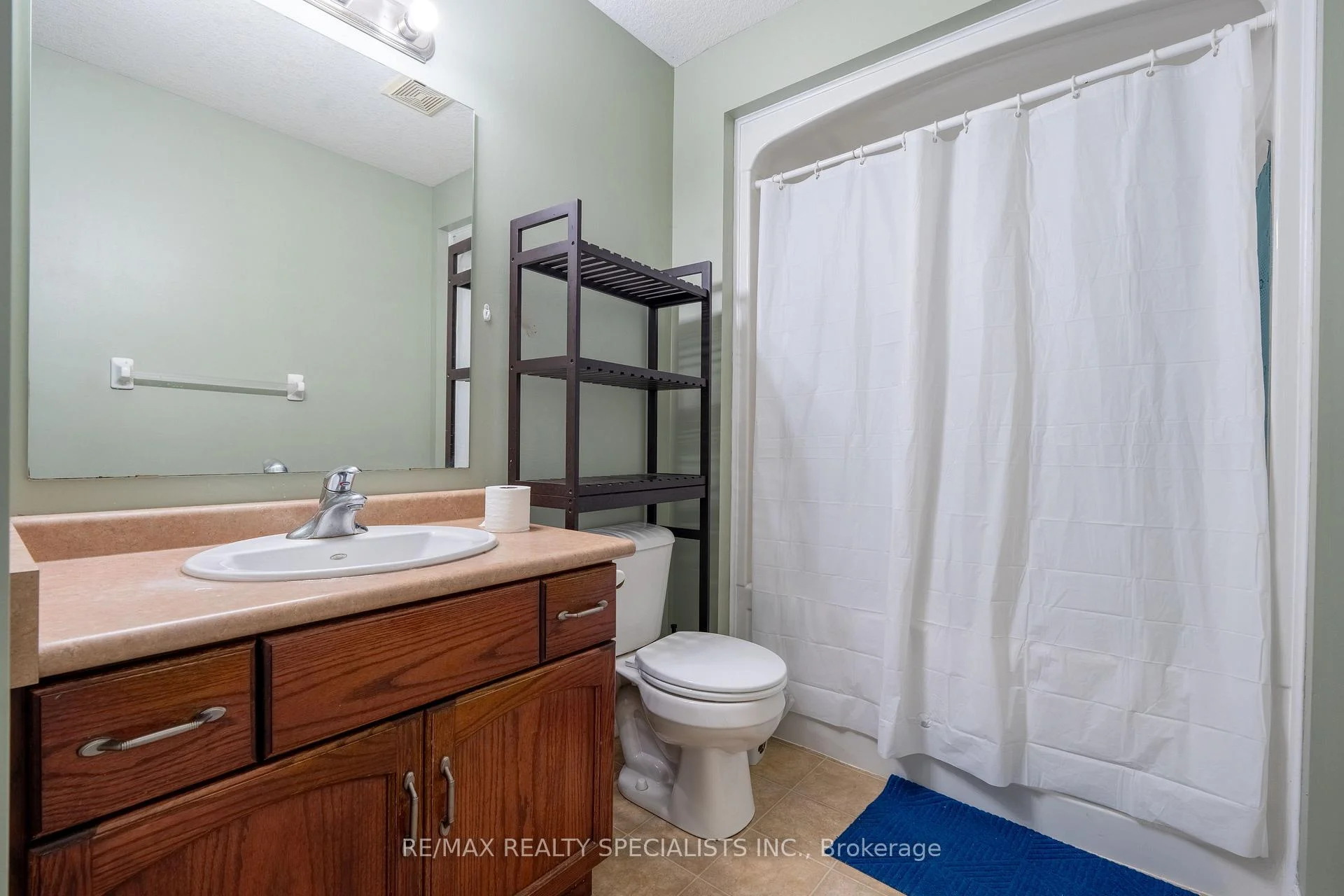 Photo 16 of 466 Bronco Crescent, Waterloo, Lexington — HOMEH