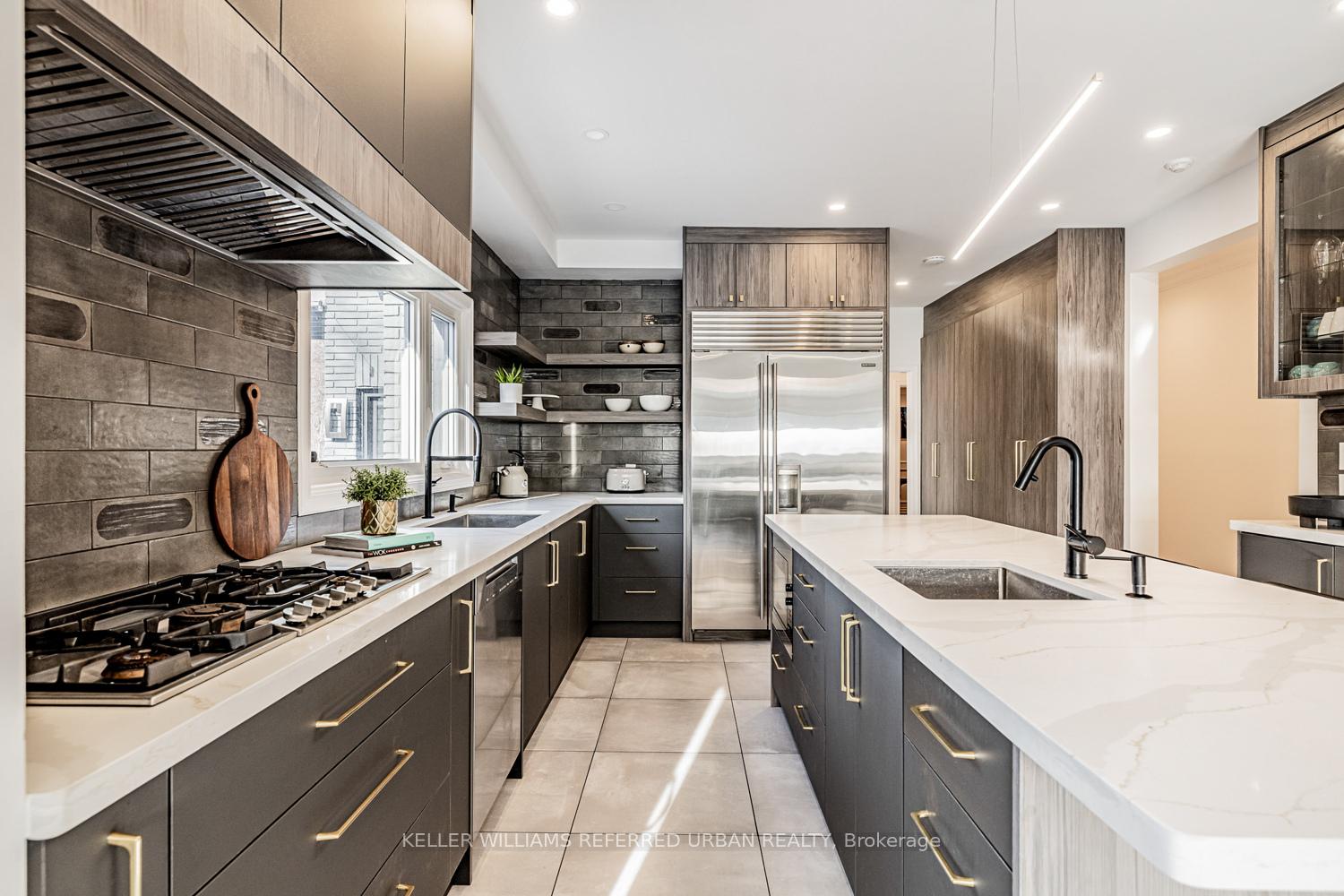 Photo 11 of 97 Clarinda Drive, North York, Bayview Village — HOMEH