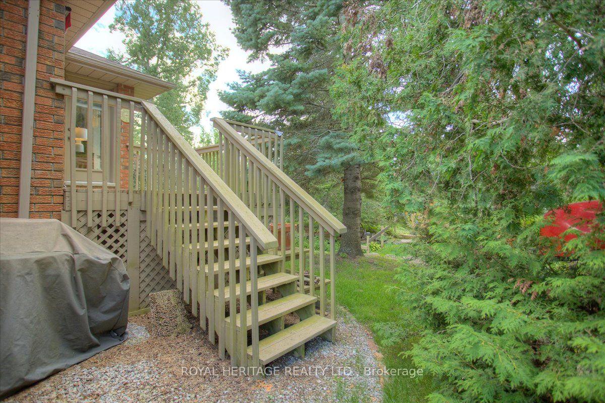 Photo 38 of 5 Governors Drive, Kawartha Lakes, Bobcaygeon — HOMEH