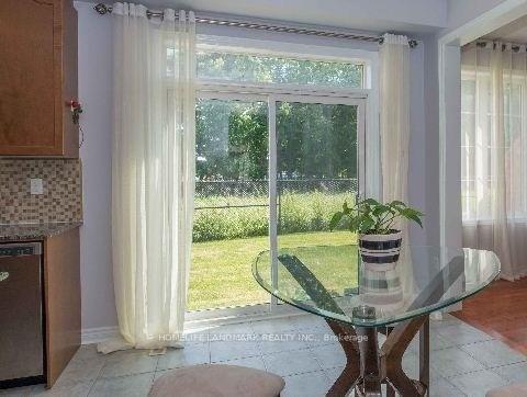 Photo 6 of 29 James Parrott Avenue, Markham, Wismer — HOMEH