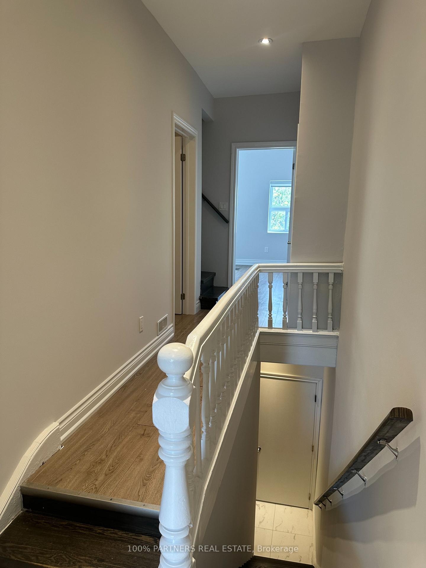 Photo 10 of 210 Bellwoods Avenue, Toronto, Trinity-Bellwoods — HOMEH