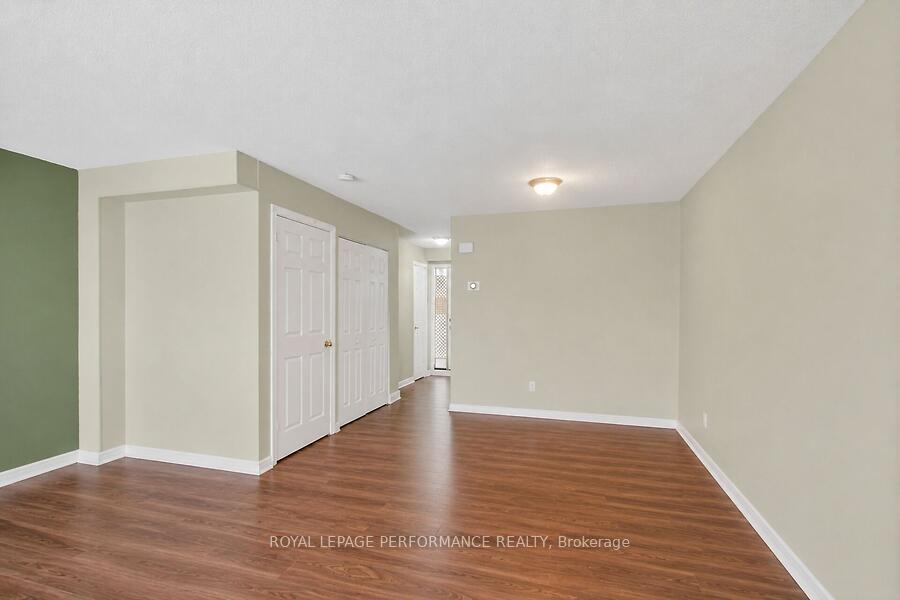 Photo 4 of 3064 Olympic Way, Ottawa, Blossom Park/Leitrim — HOMEH