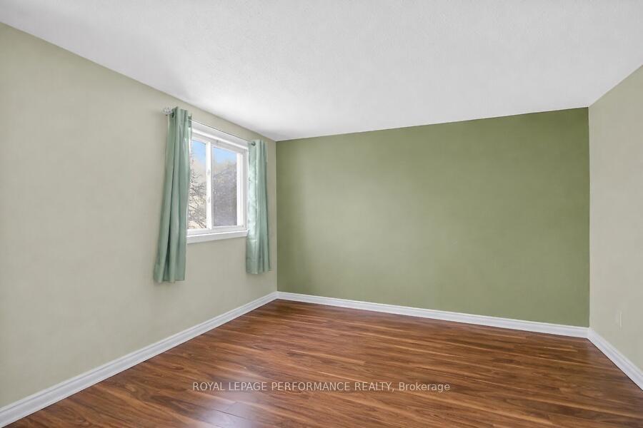 Photo 8 of 3064 Olympic Way, Ottawa, Blossom Park/Leitrim — HOMEH