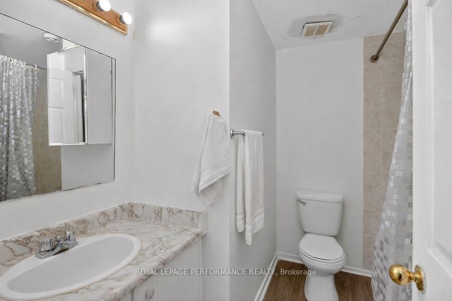 Photo 13 of 3064 Olympic Way, Ottawa, Blossom Park/Leitrim — HOMEH
