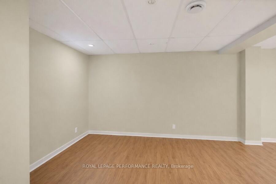 Photo 17 of 3064 Olympic Way, Ottawa, Blossom Park/Leitrim — HOMEH