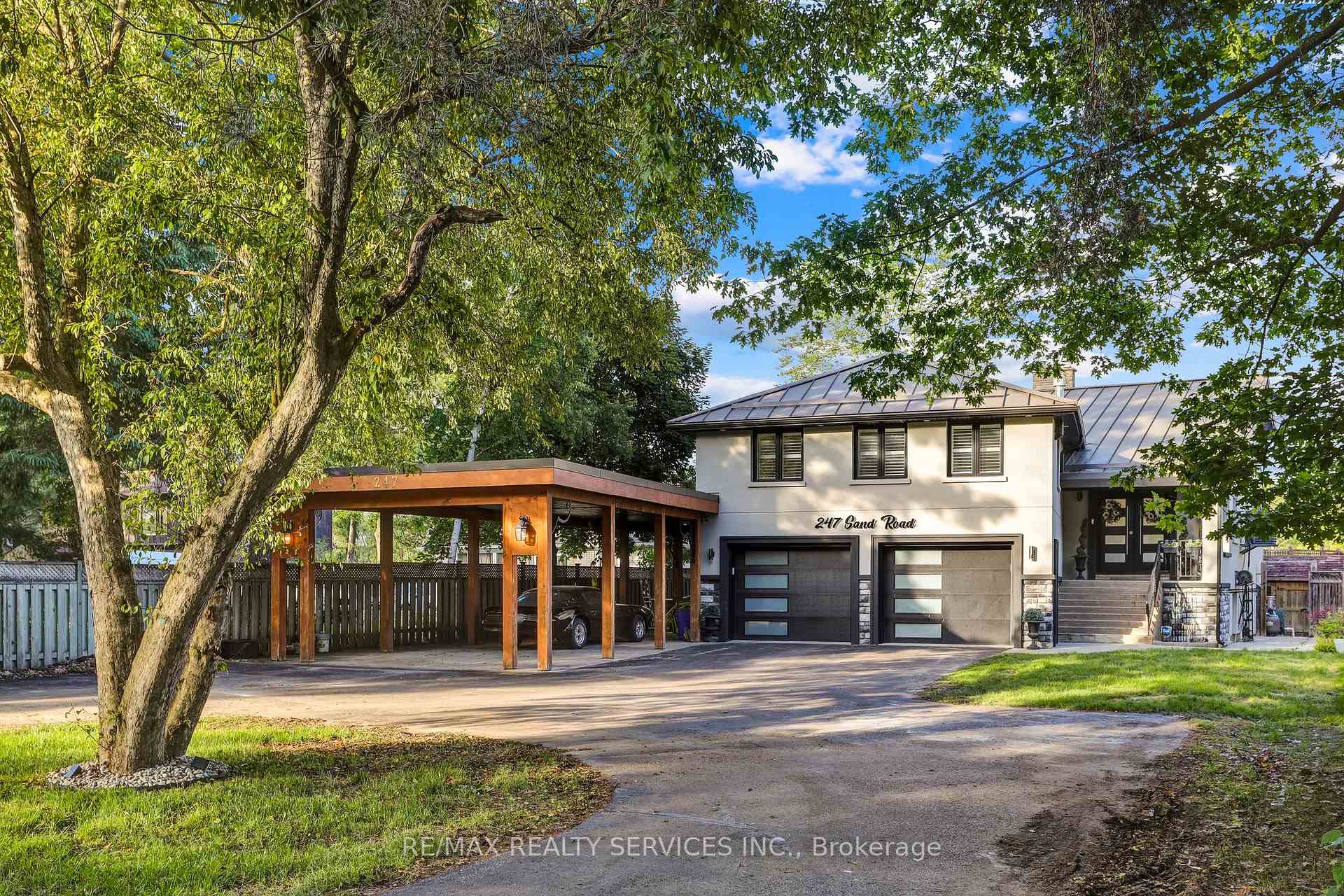 Photo 1 of 247 Sand Road, East Gwillimbury, Holland Landing — HOMEH