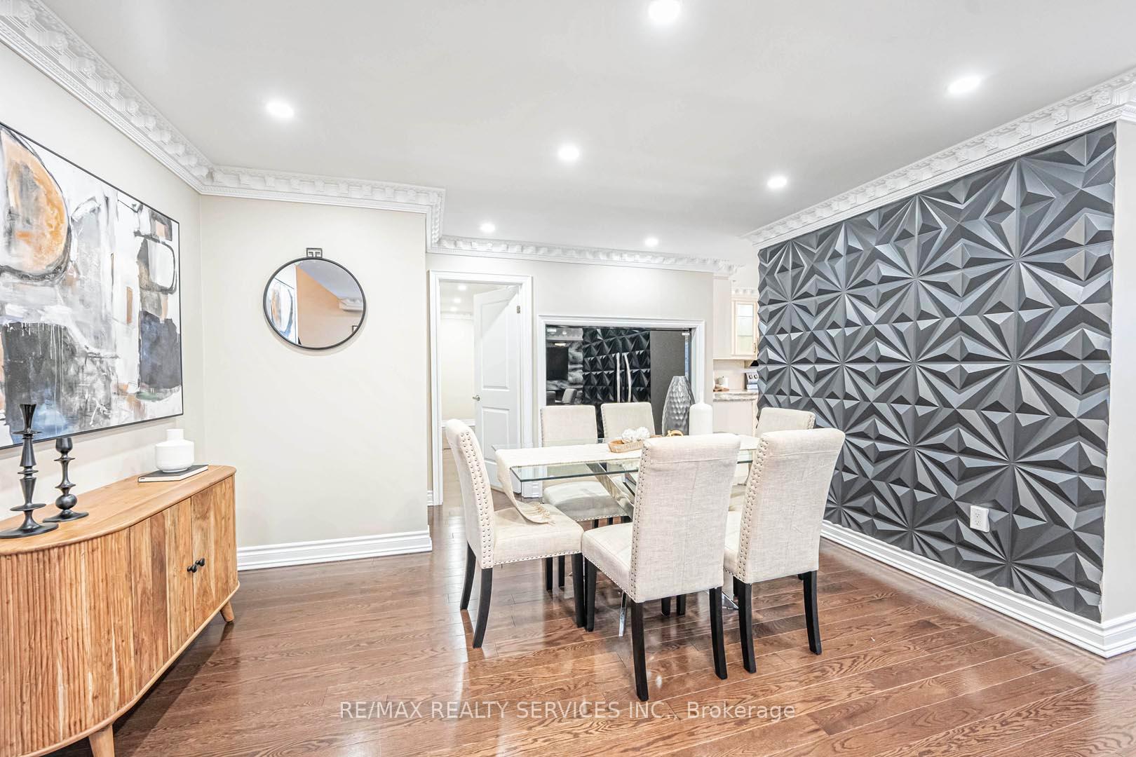 Photo 9 of 247 Sand Road, East Gwillimbury, Holland Landing — HOMEH
