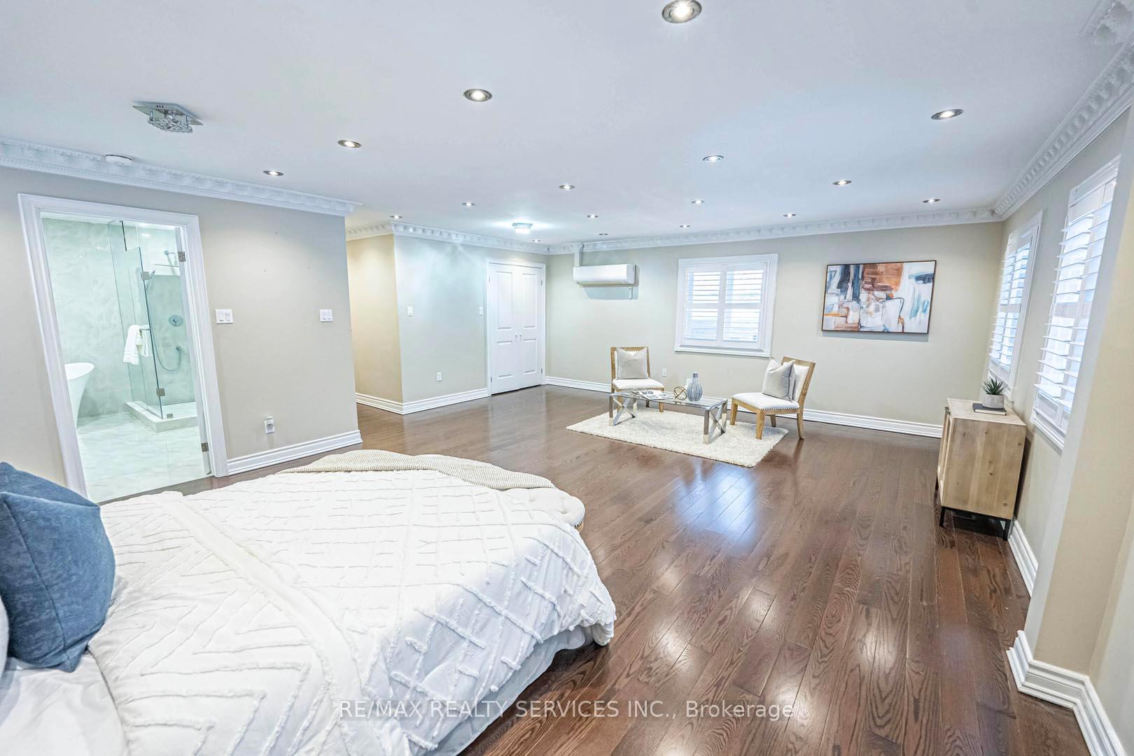Photo 17 of 247 Sand Road, East Gwillimbury, Holland Landing — HOMEH
