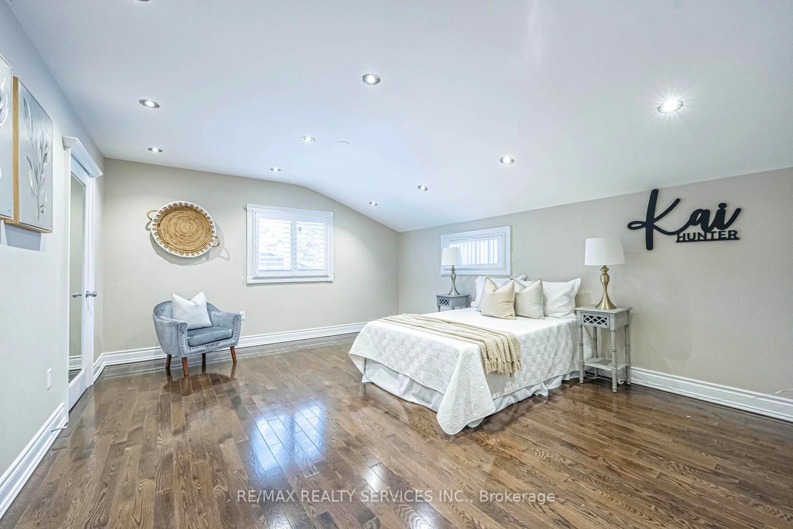 Photo 22 of 247 Sand Road, East Gwillimbury, Holland Landing — HOMEH