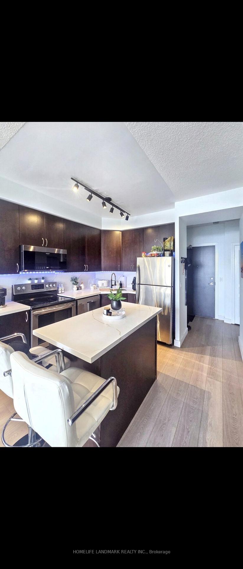 Photo 5 of Unit 607, 223 Webb Drive, Mississauga, City Centre — HOMEH