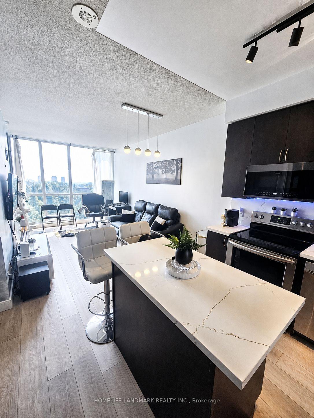 Photo 4 of Unit 607, 223 Webb Drive, Mississauga, City Centre — HOMEH