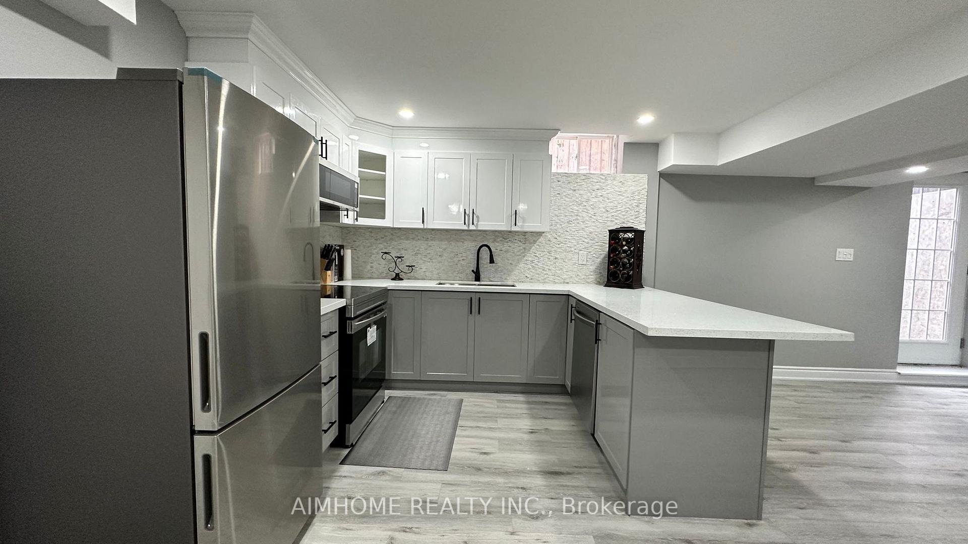 Photo 5 of 2169 Hillmount Drive, Oakville, Westmount — HOMEH