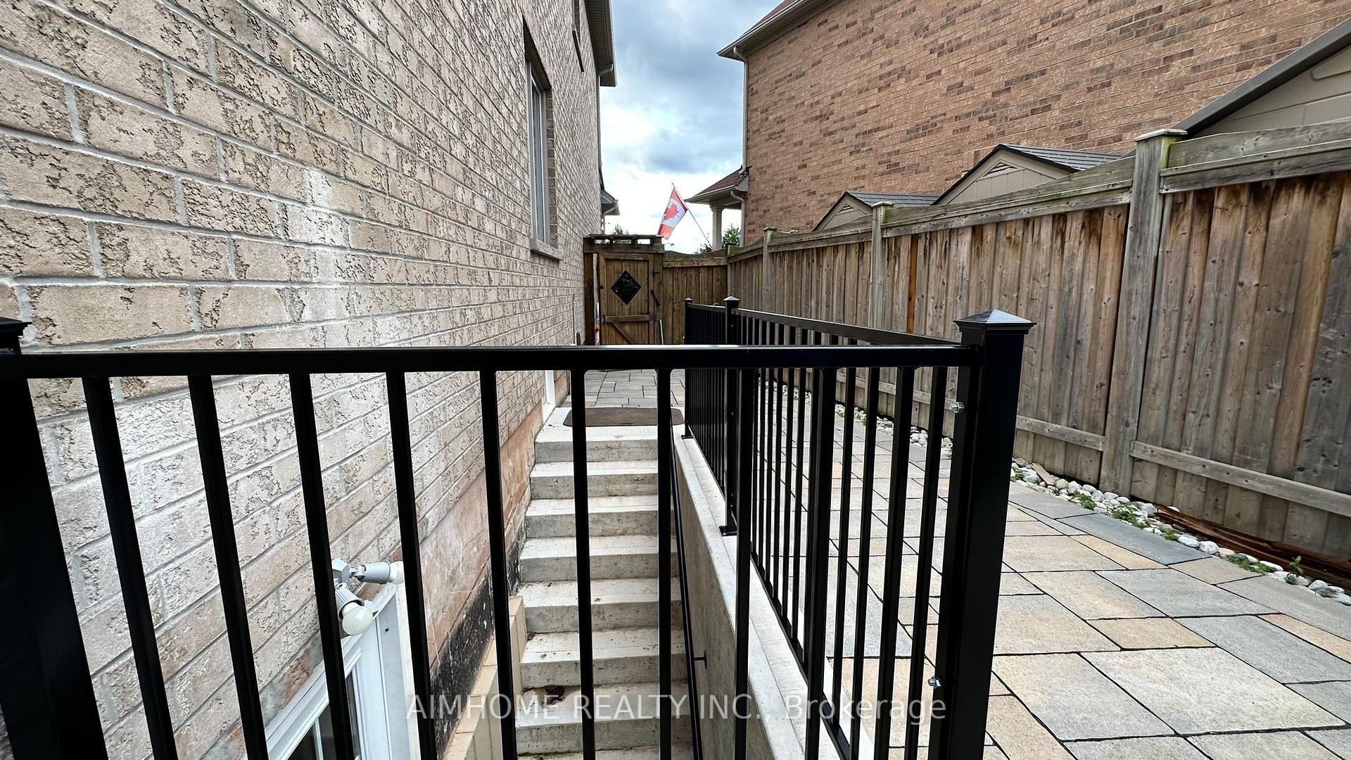 Photo 23 of 2169 Hillmount Drive, Oakville, Westmount — HOMEH