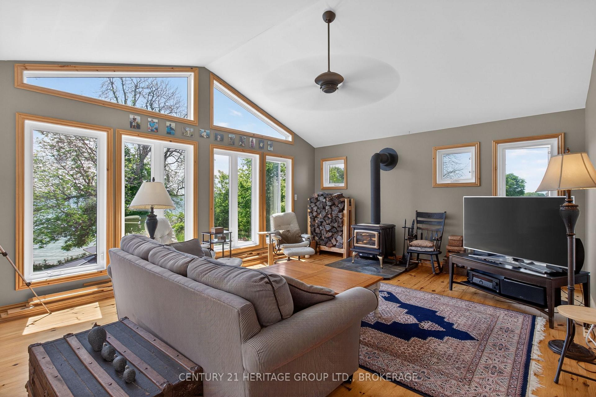 Photo 15 of 648 Third Line Road, Frontenac Islands, Wolfe Island — HOMEH