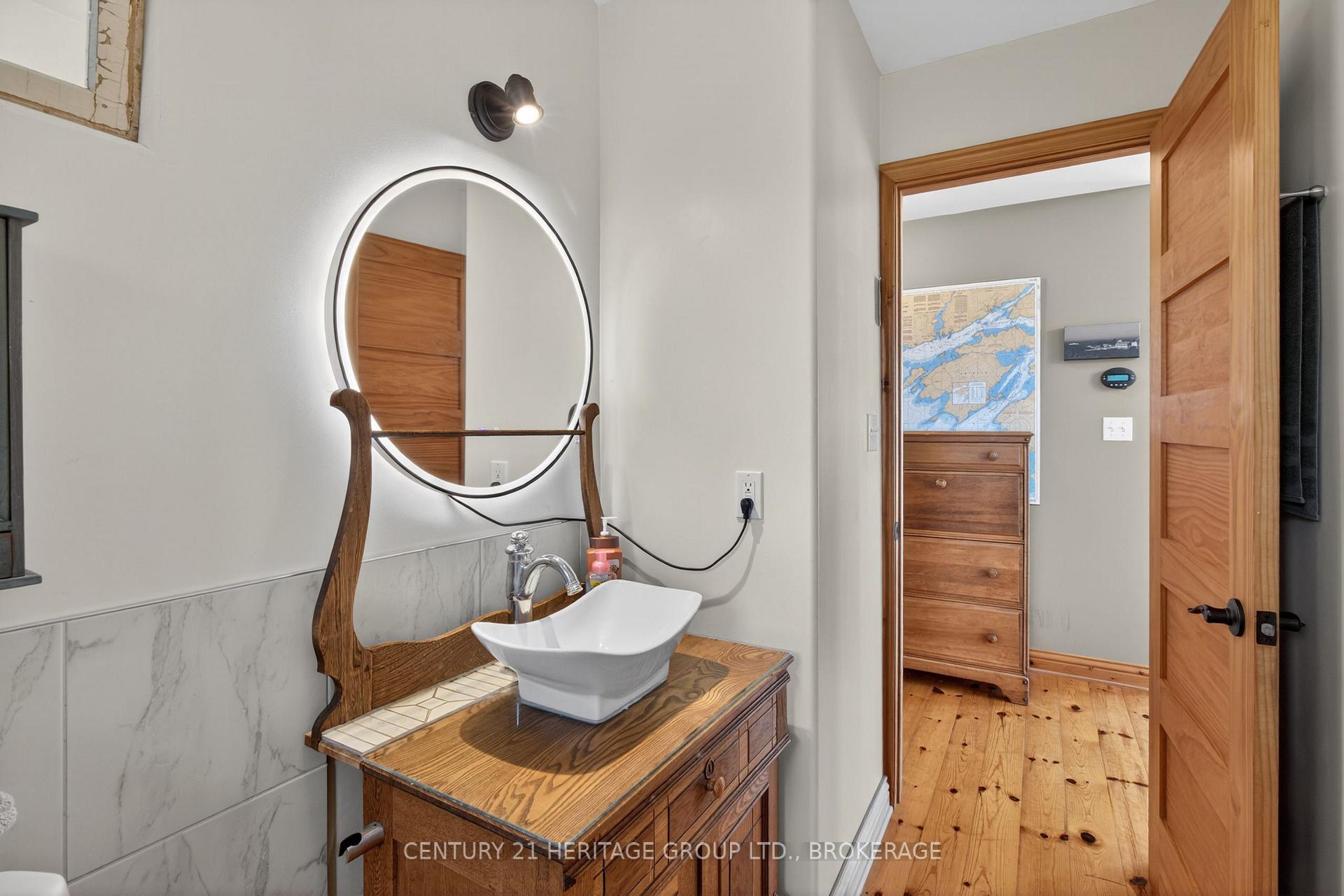 Photo 19 of 648 Third Line Road, Frontenac Islands, Wolfe Island — HOMEH