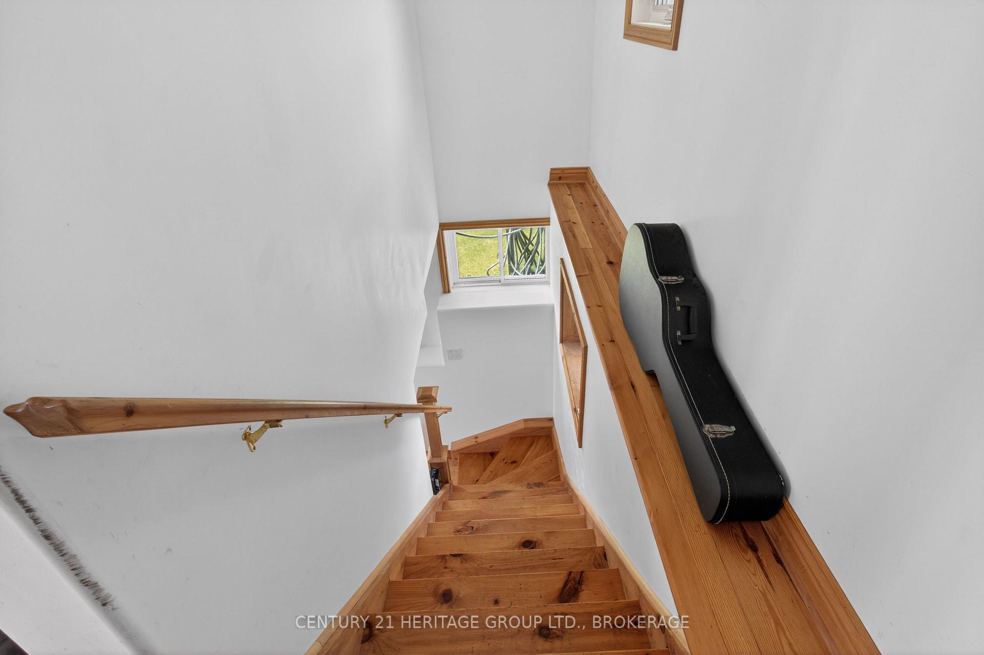Photo 21 of 648 Third Line Road, Frontenac Islands, Wolfe Island — HOMEH