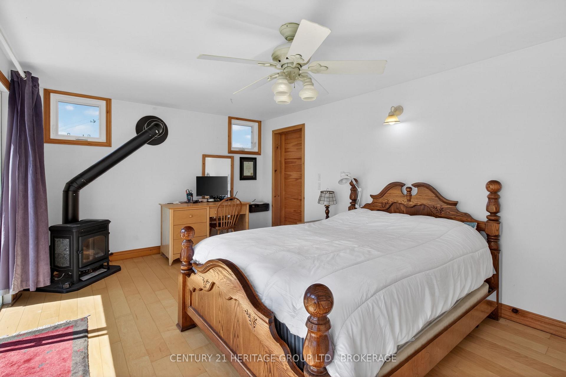 Photo 23 of 648 Third Line Road, Frontenac Islands, Wolfe Island — HOMEH