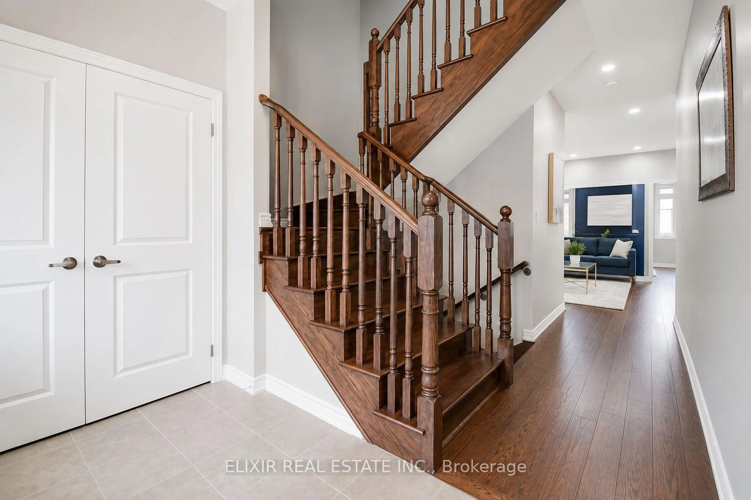 Photo 3 of 40 Wheatberry Crescent, Brampton, Sandringham-Wellington North — HOMEH