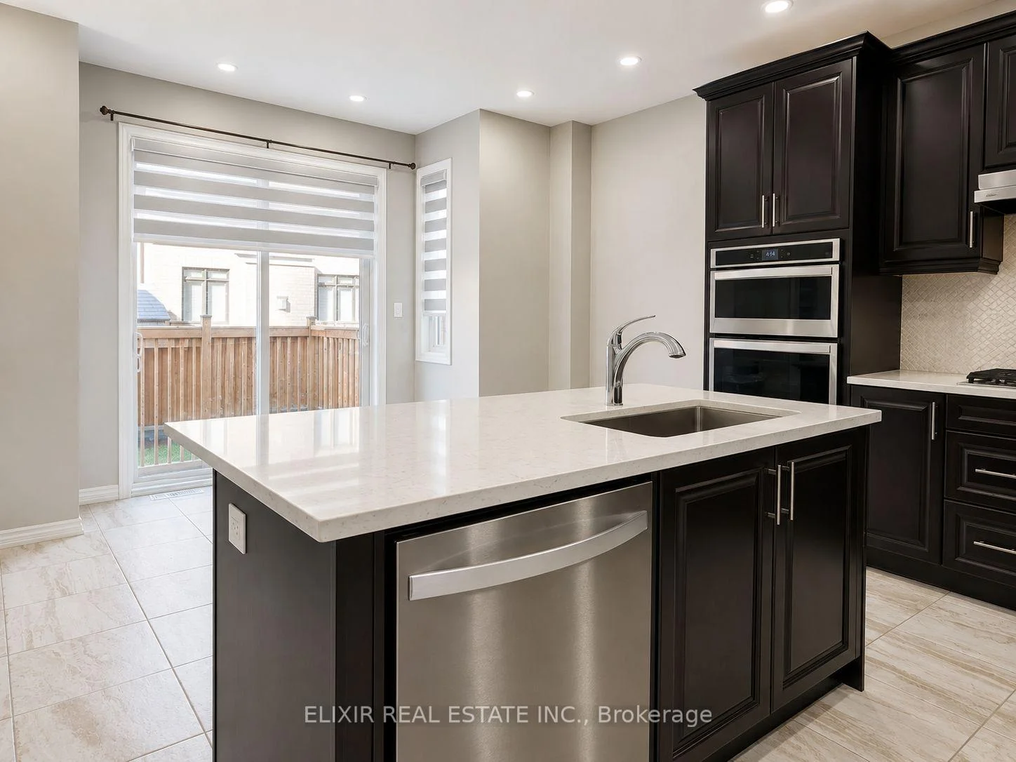 Photo 8 of 40 Wheatberry Crescent, Brampton, Sandringham-Wellington North — HOMEH
