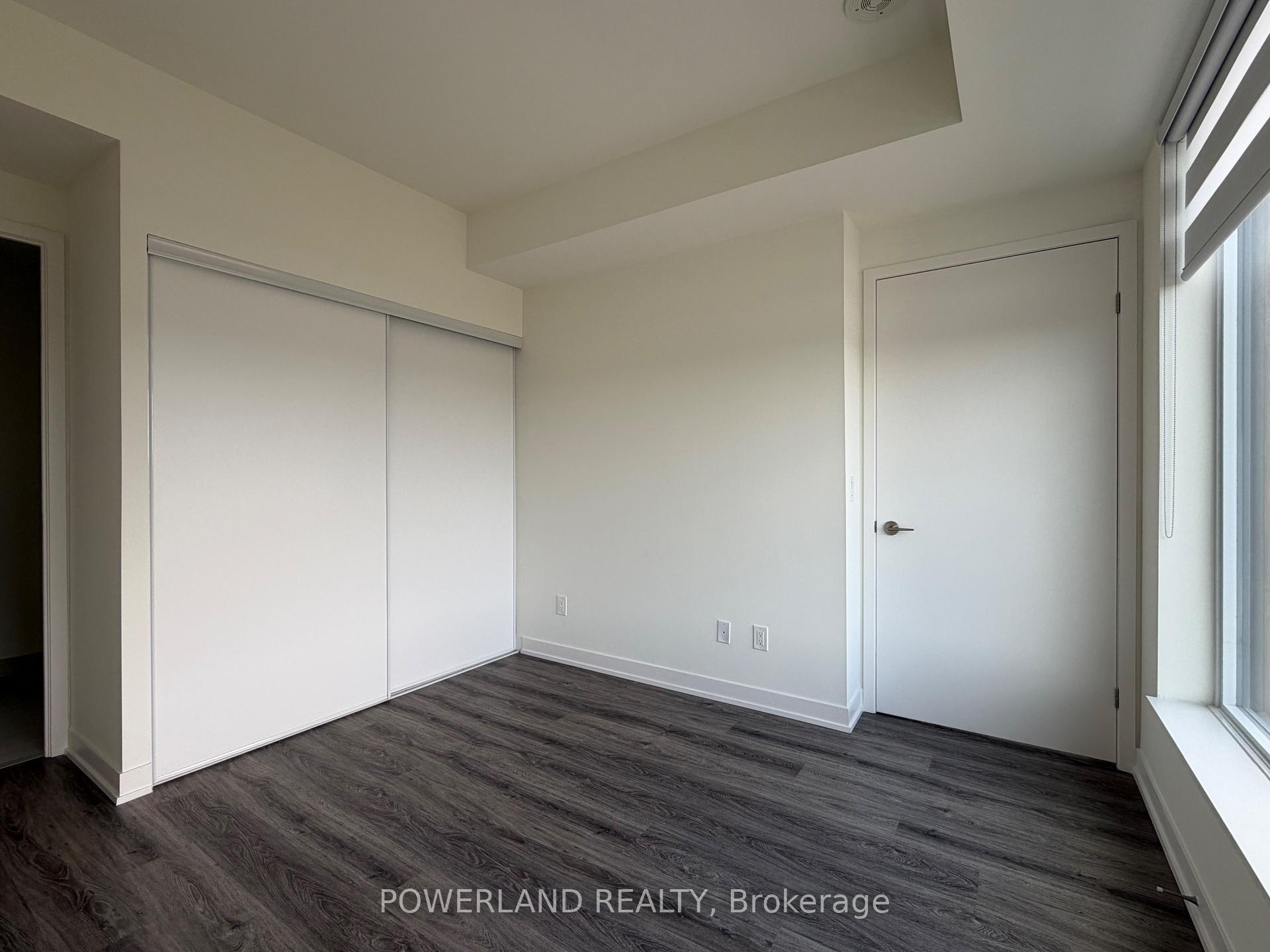 Photo 16 of Unit 828, 2 David Eyer Road, Richmond Hill, Rural Richmond Hill — HOMEH