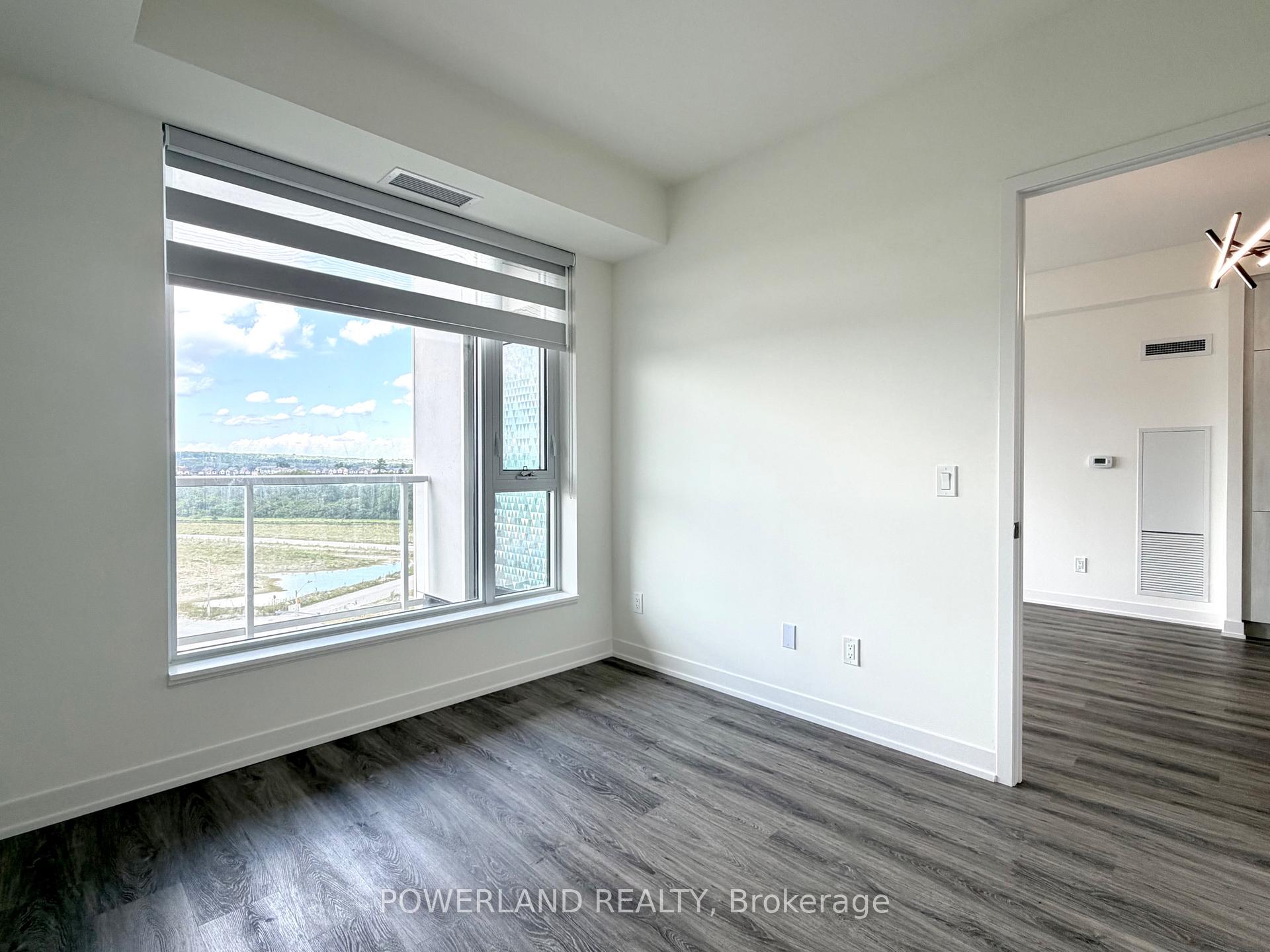 Photo 18 of Unit 828, 2 David Eyer Road, Richmond Hill, Rural Richmond Hill — HOMEH