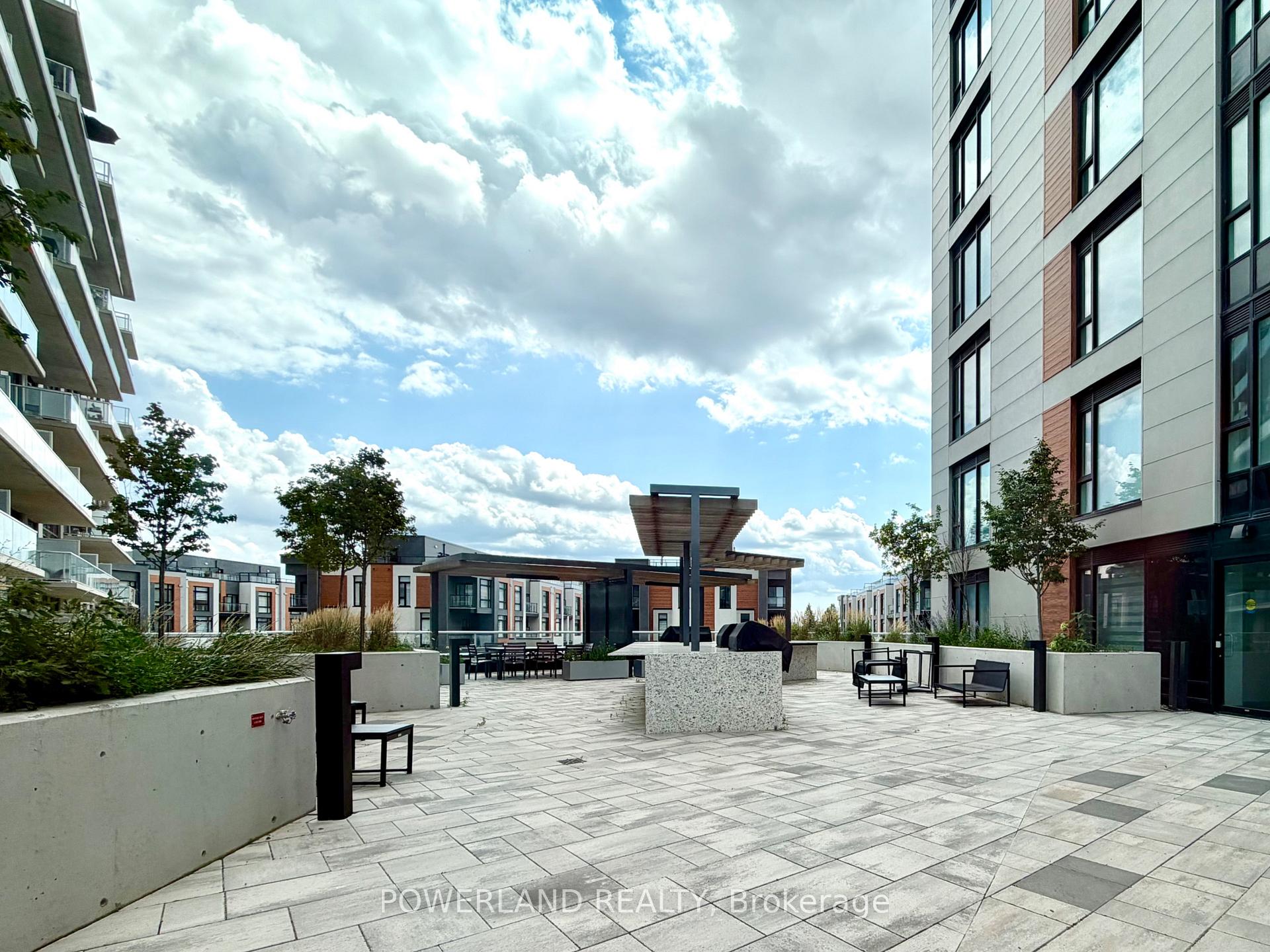 Photo 28 of Unit 828, 2 David Eyer Road, Richmond Hill, Rural Richmond Hill — HOMEH