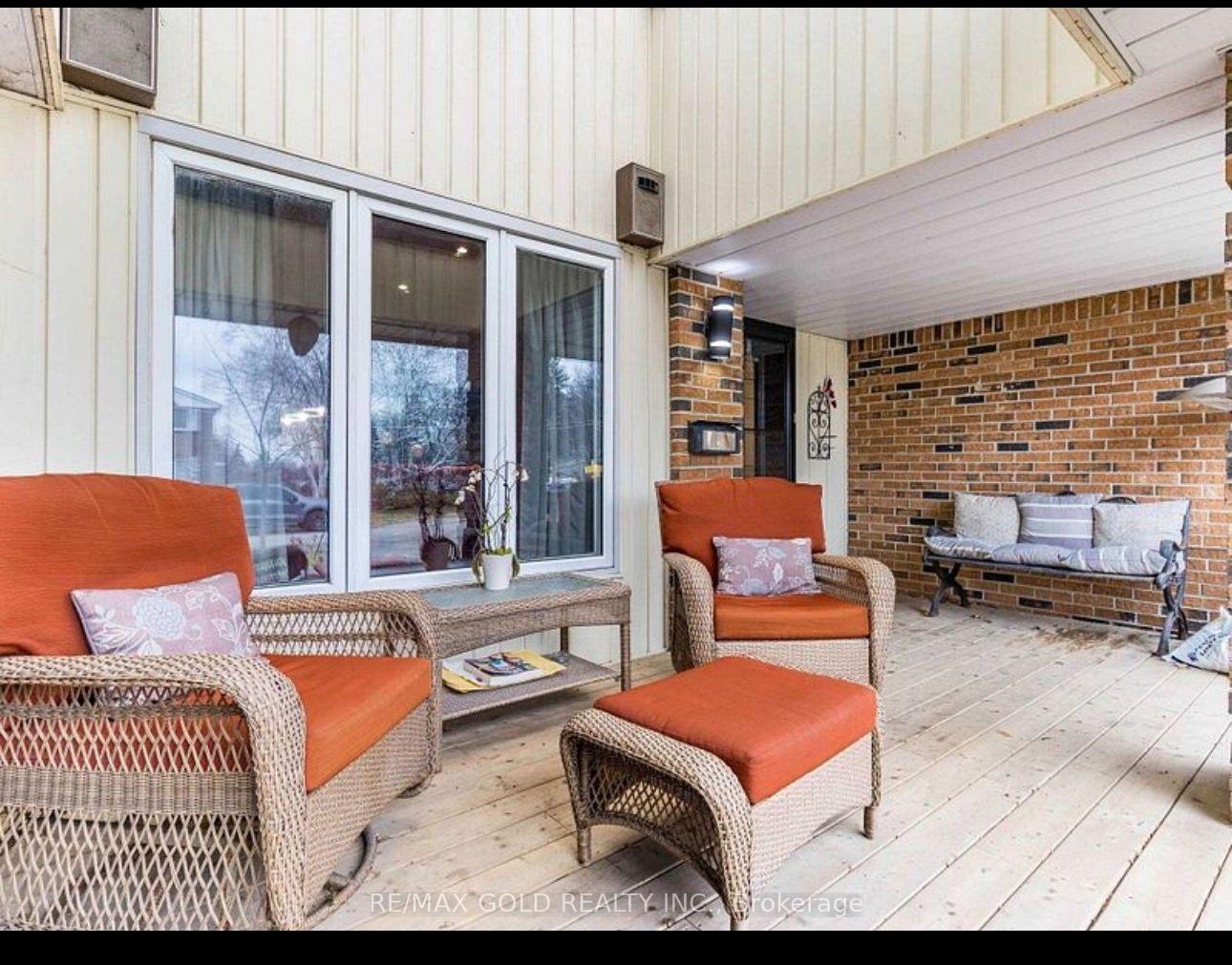 Photo 2 of 50 Lorraine Crescent, Brampton, Westgate — HOMEH