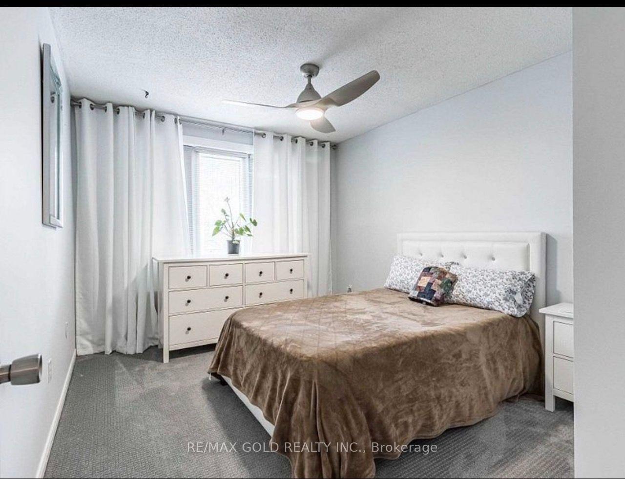 Photo 16 of 50 Lorraine Crescent, Brampton, Westgate — HOMEH