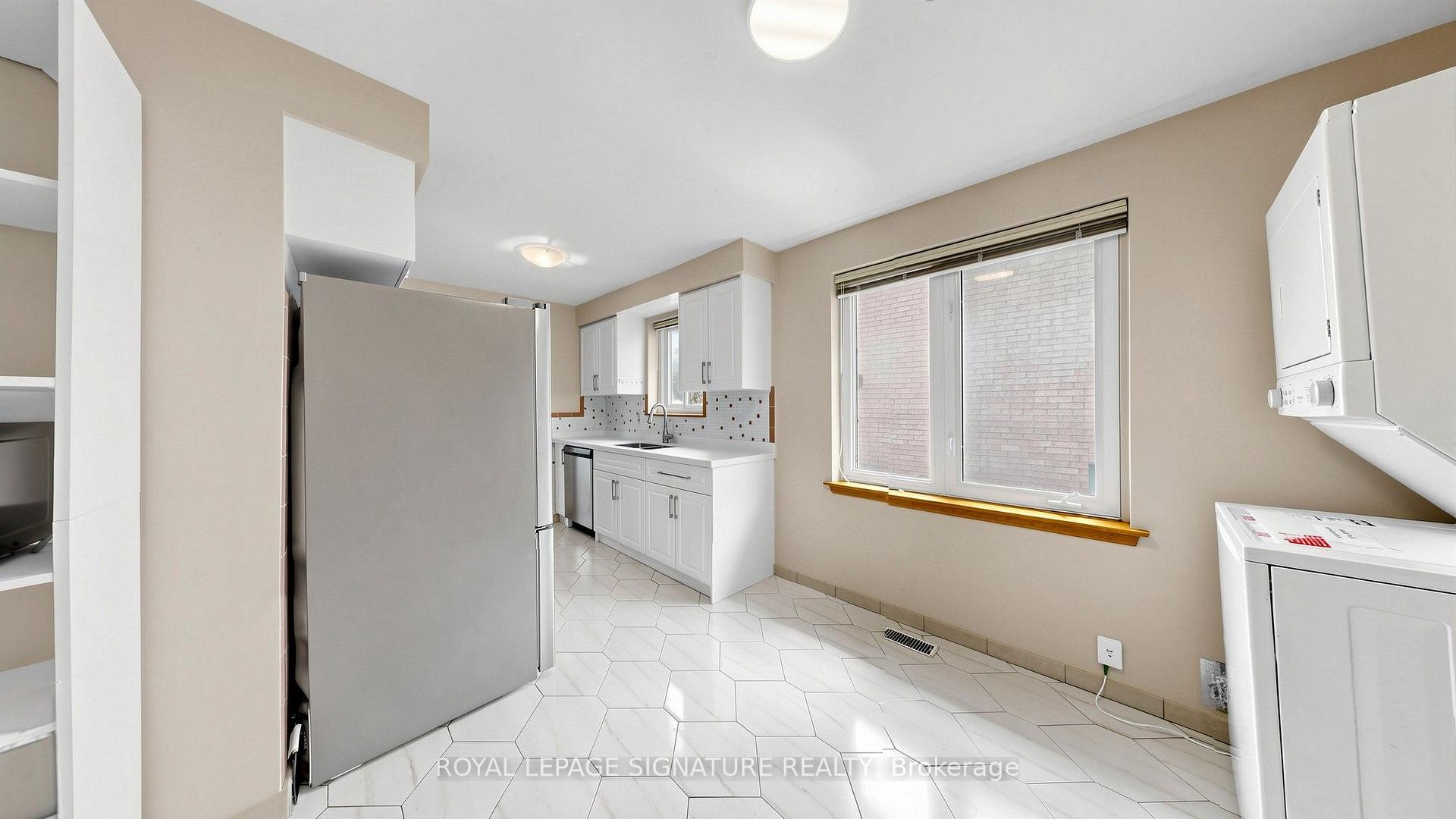 Photo 7 of 146 Maybourne Avenue, Scarborough, Clairlea-Birchmount — HOMEH