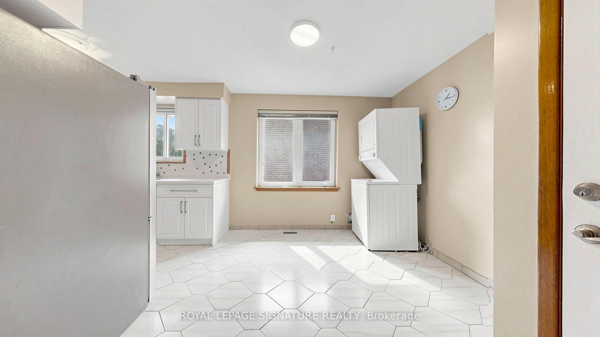 Photo 9 of 146 Maybourne Avenue, Scarborough, Clairlea-Birchmount — HOMEH