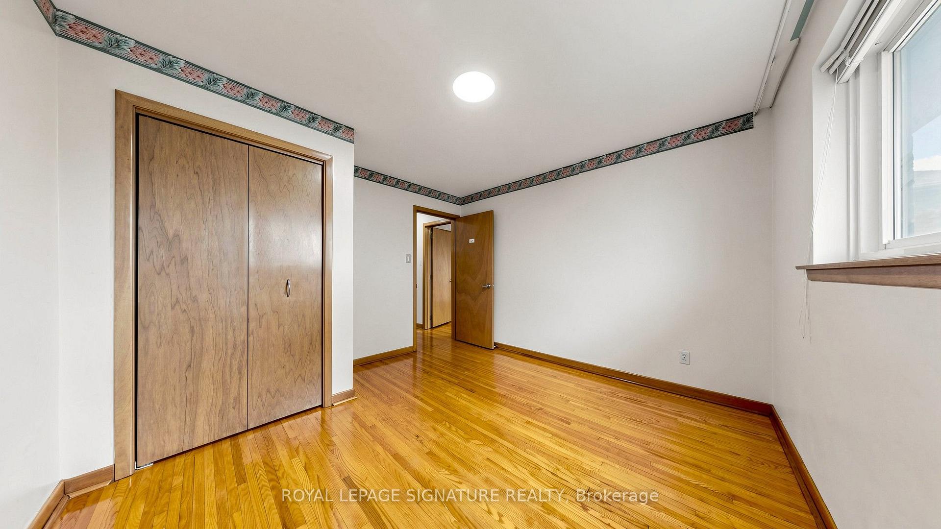 Photo 15 of 146 Maybourne Avenue, Scarborough, Clairlea-Birchmount — HOMEH