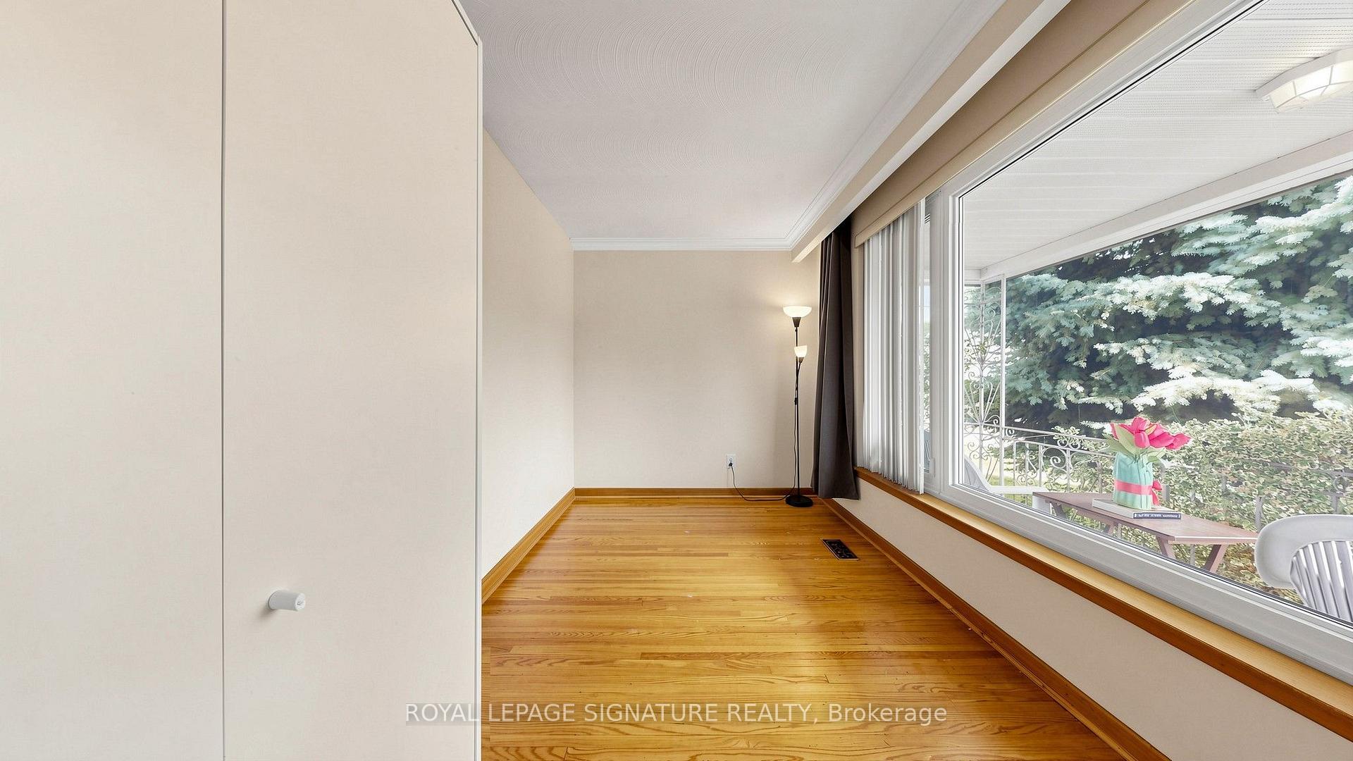 Photo 23 of 146 Maybourne Avenue, Scarborough, Clairlea-Birchmount — HOMEH