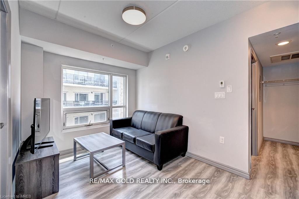 Photo 4 of 275 Larch Street, Waterloo, Downtown Waterloo — HOMEH