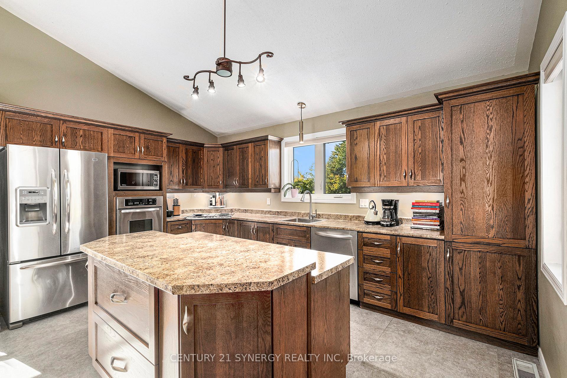 Photo 10 of 12 Davis Lane, Rideau Lakes, Rideau Lakes (South Elmsley) Twp — HOMEH