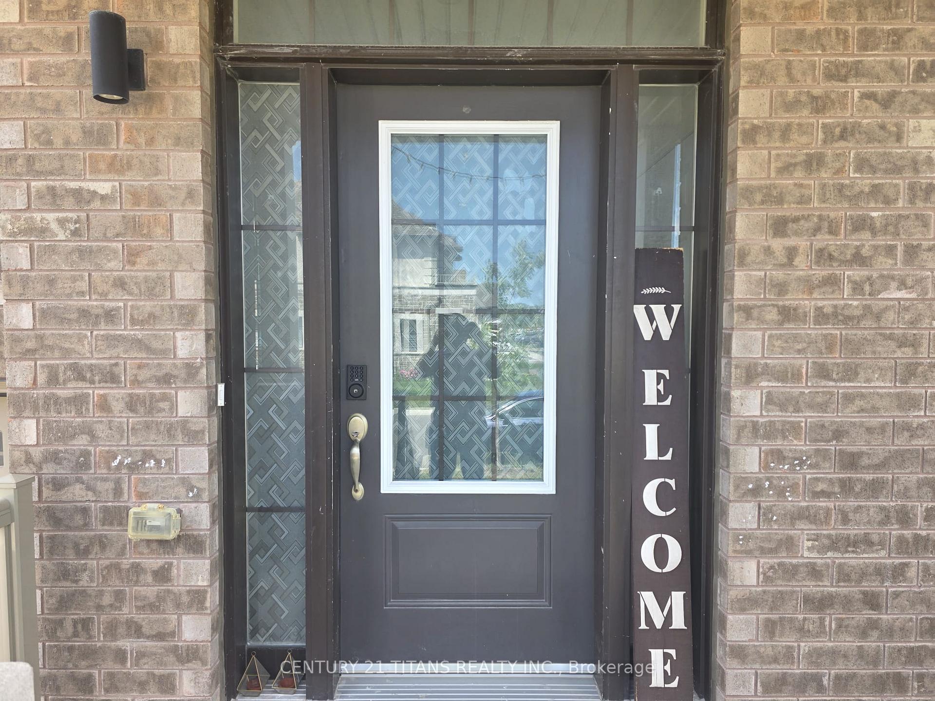 Photo 3 of 236 Fleetwood Drive, Oshawa, Eastdale — HOMEH