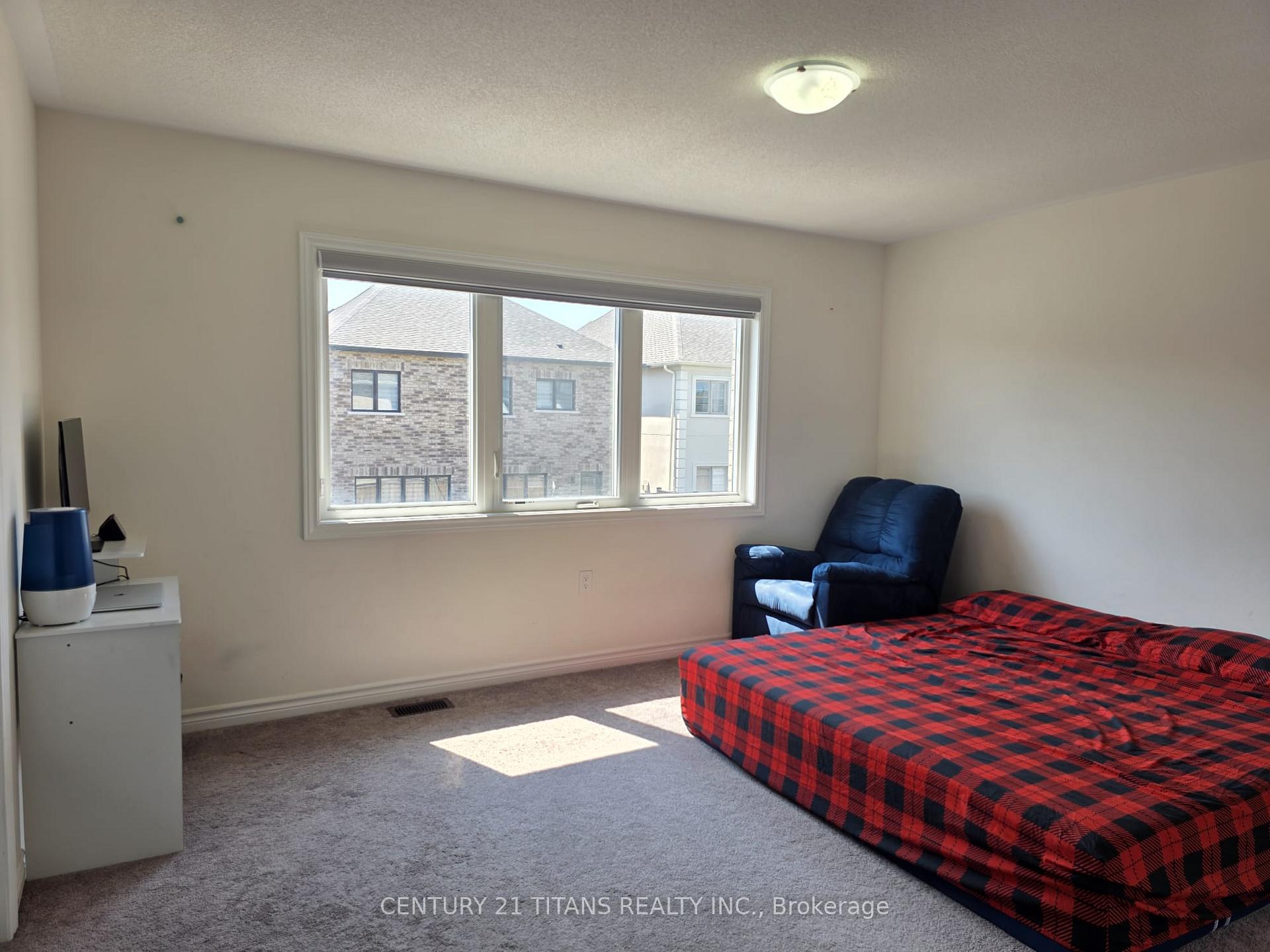 Photo 31 of 236 Fleetwood Drive, Oshawa, Eastdale — HOMEH