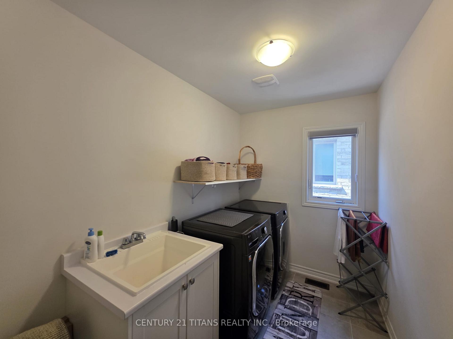 Photo 42 of 236 Fleetwood Drive, Oshawa, Eastdale — HOMEH