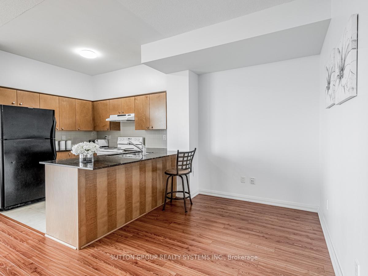 Photo 9 of Unit 913, 220 Forum Drive, Mississauga, Hurontario — HOMEH