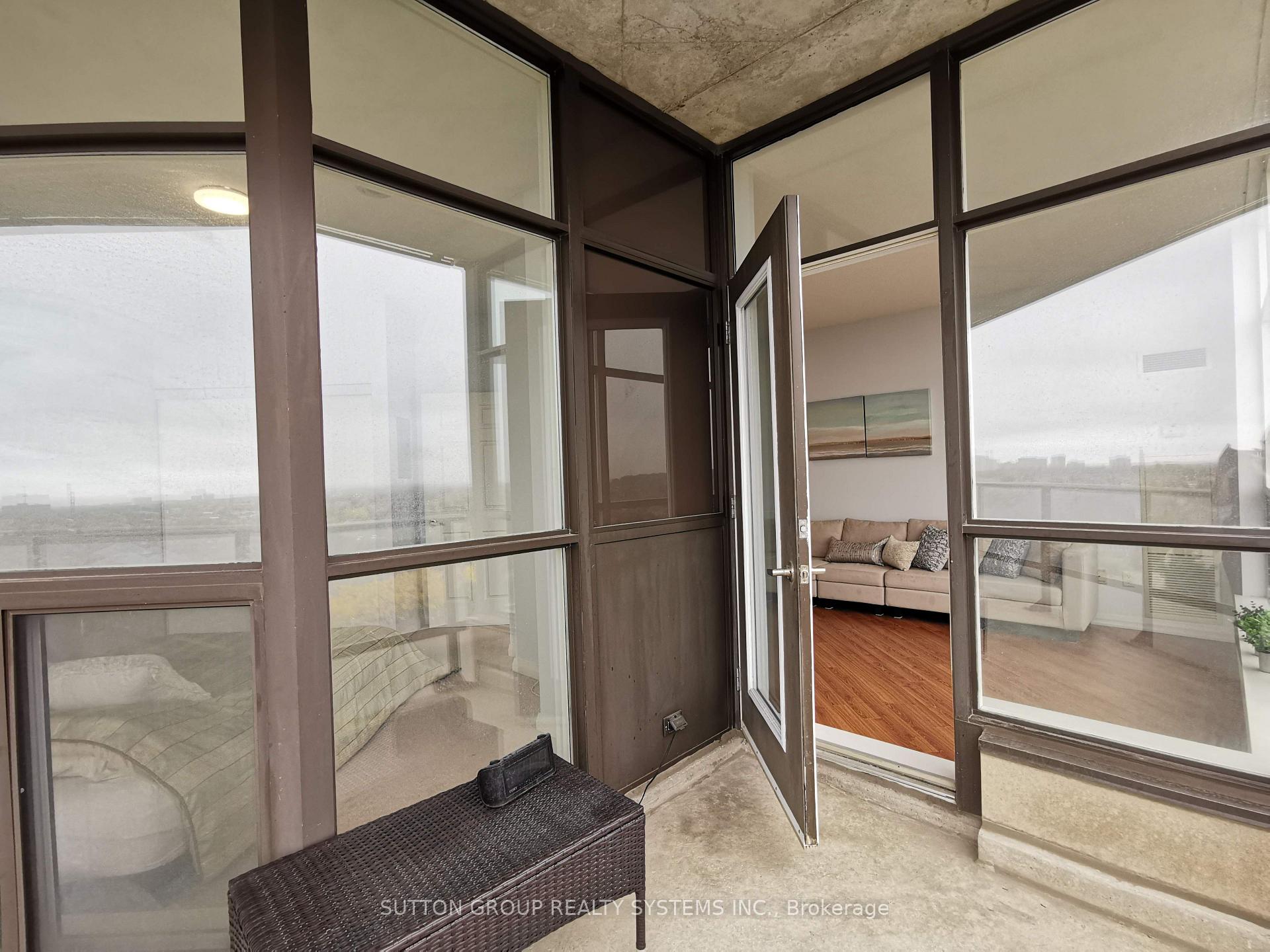 Photo 17 of Unit 913, 220 Forum Drive, Mississauga, Hurontario — HOMEH