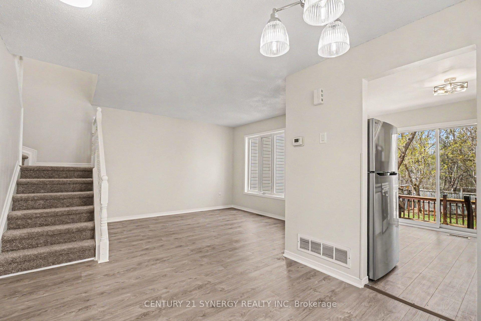 Photo 4 of 54 Meadowcroft Crescent, Ottawa, Carson Meadows — HOMEH
