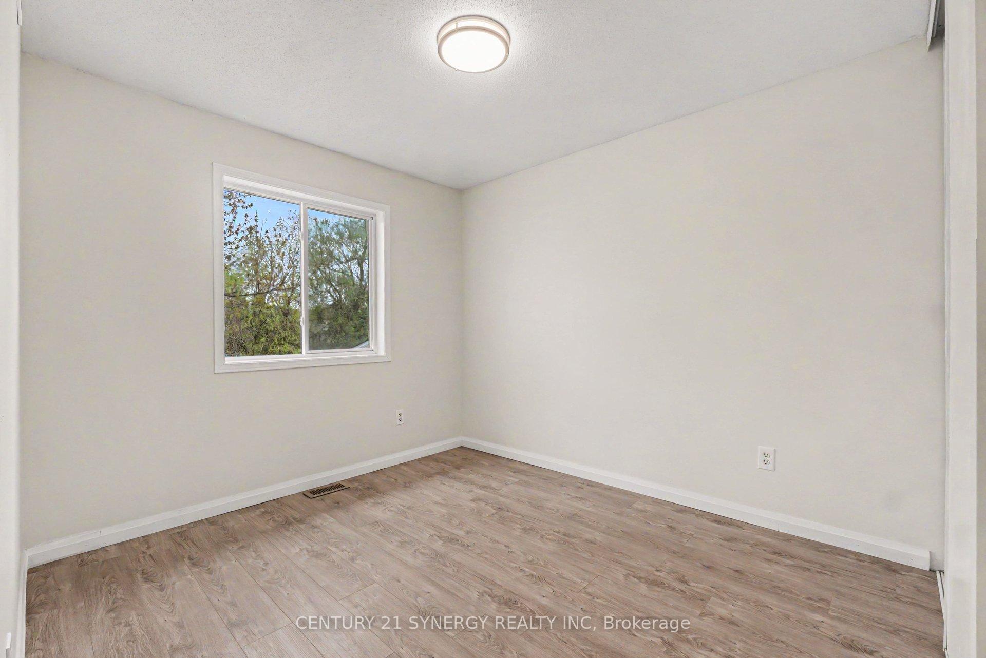 Photo 23 of 54 Meadowcroft Crescent, Ottawa, Carson Meadows — HOMEH